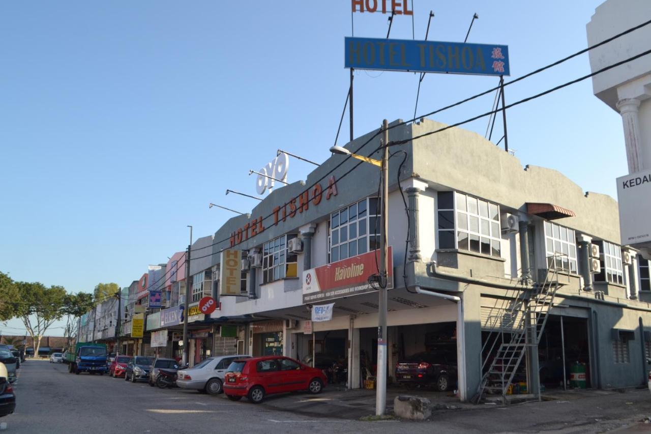 Oyo 89737 Hotel Tishoa Kampong Batu Tiga Eksteriør billede